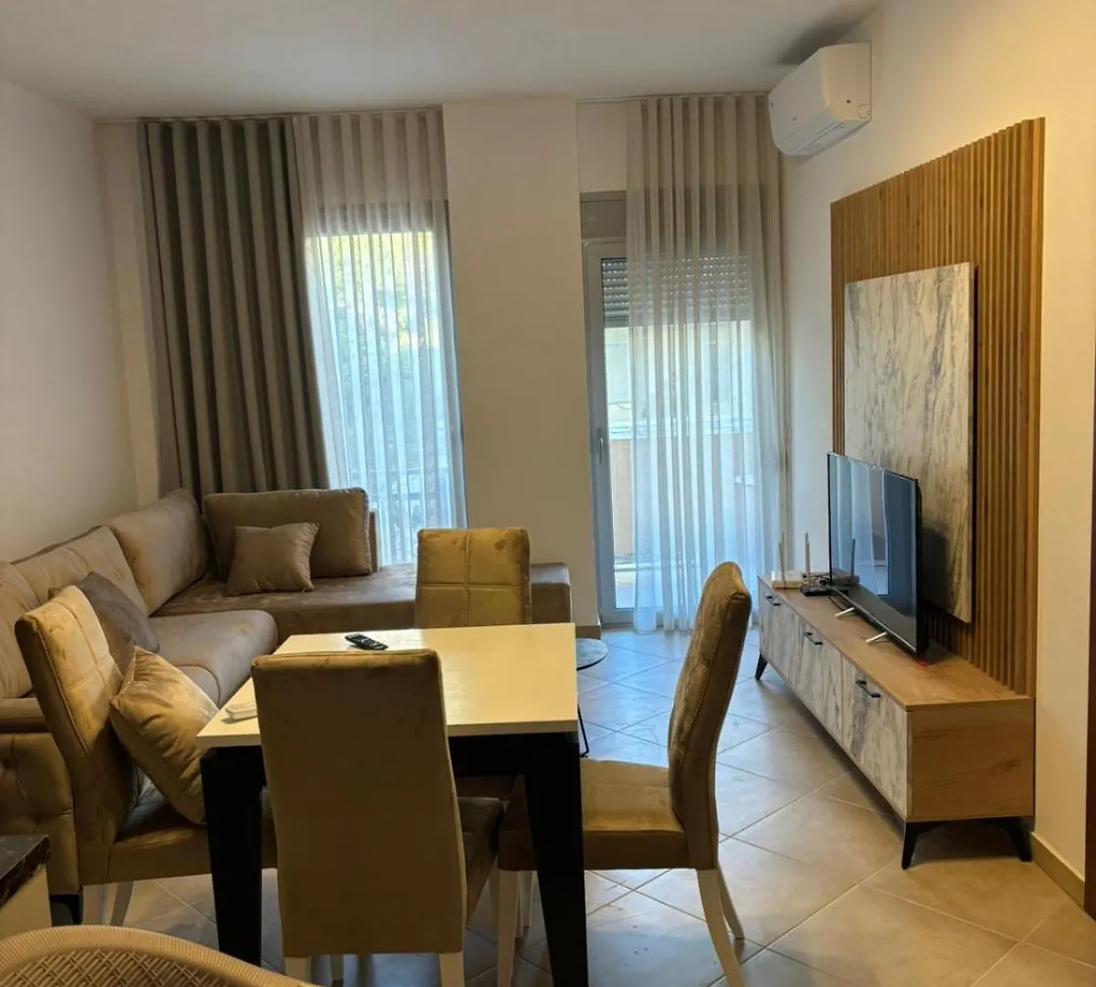 Deda'S Summer Apartments Vlorë アルバニア
